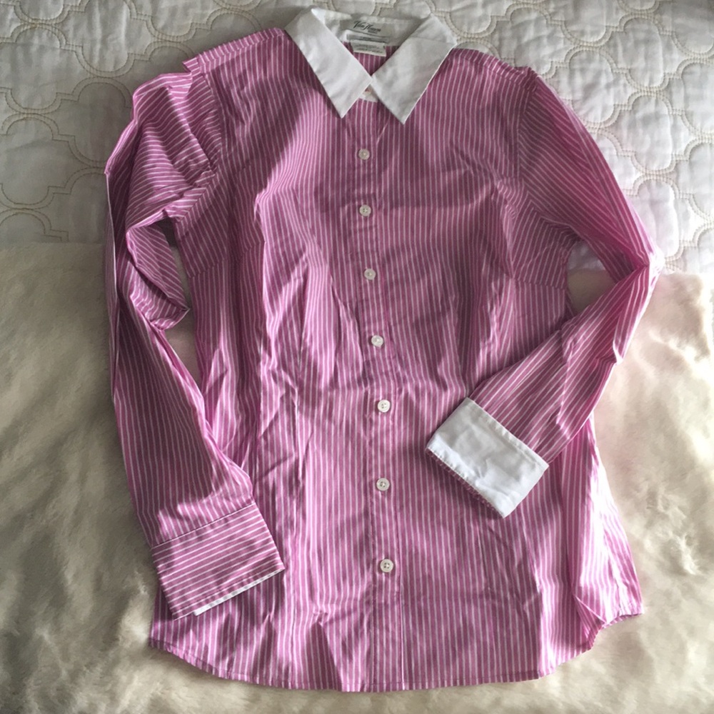 🆕 NWOT Van Heusen Button-down